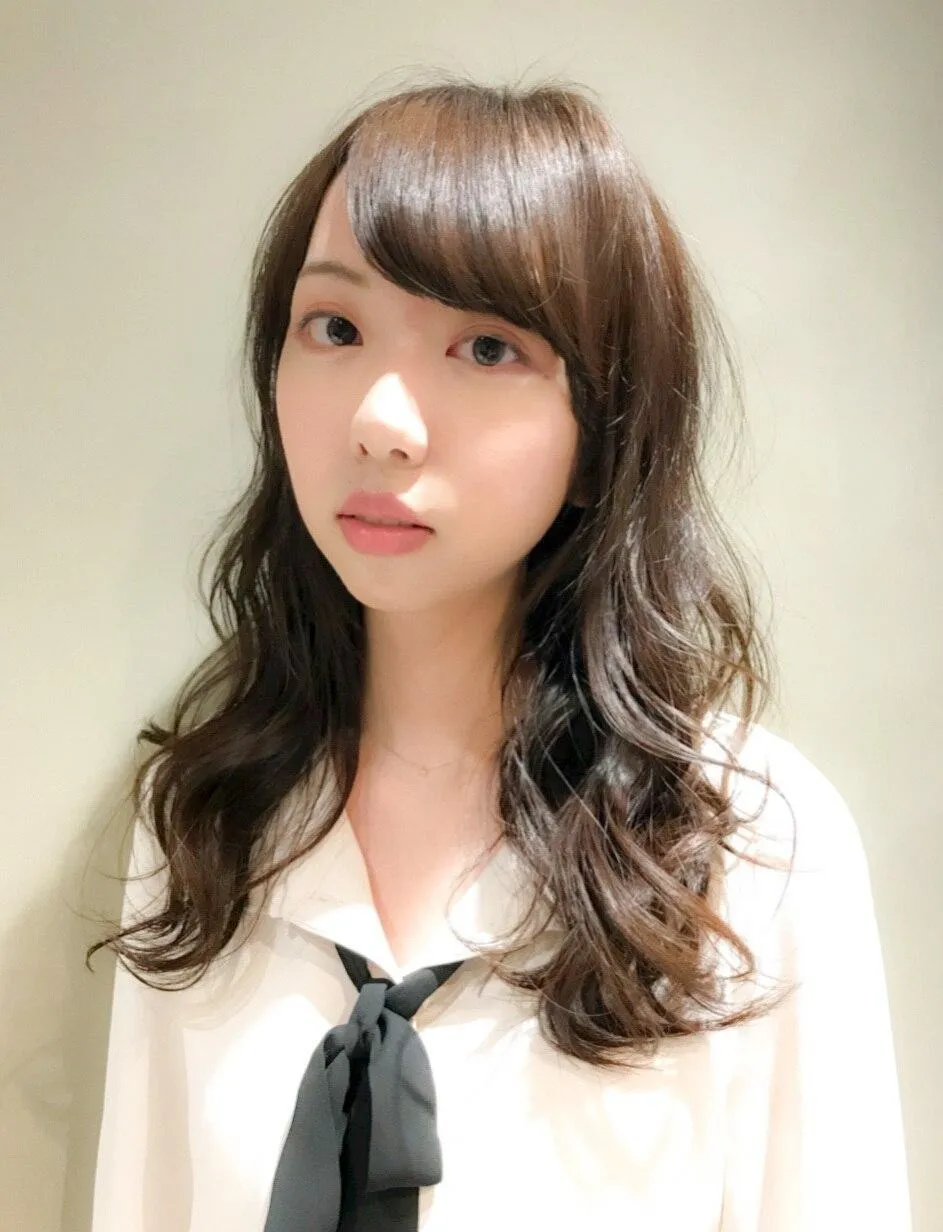 フェザーウェーブ外ハネナチュラルベージュ20代30代